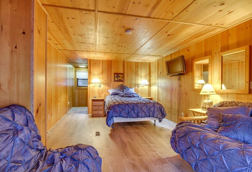 Cozy Thompson Lake Cabin W/ Boat Dock & Launch