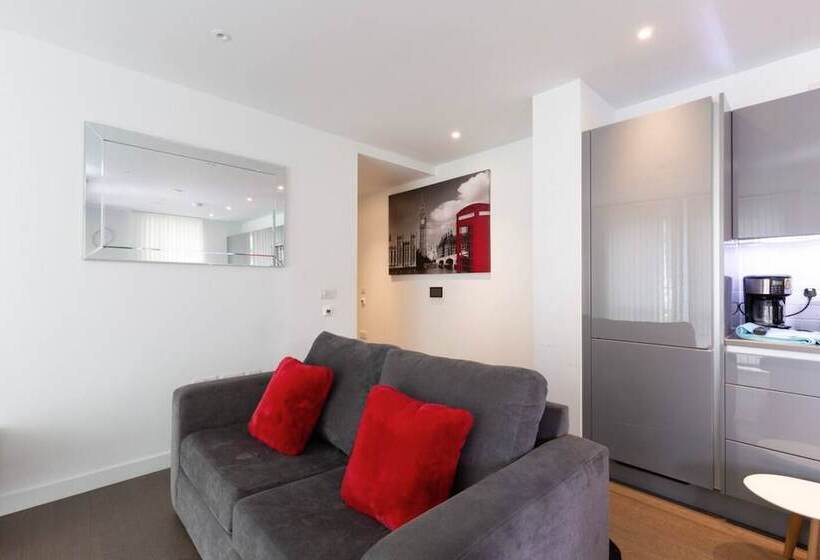 Deluxe Central London Apartment