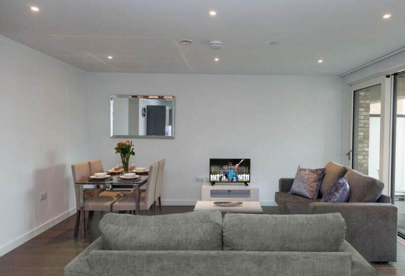 Deluxe Central London Apartment