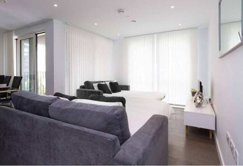 Deluxe Central London Apartment