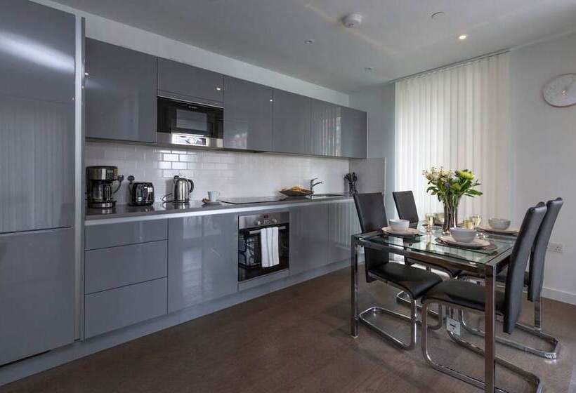 Deluxe Central London Apartment