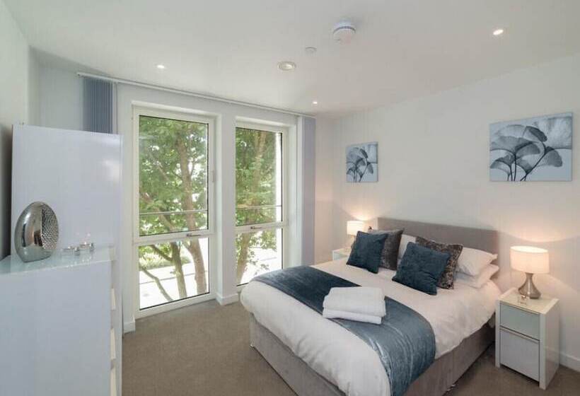 Deluxe Central London Apartment