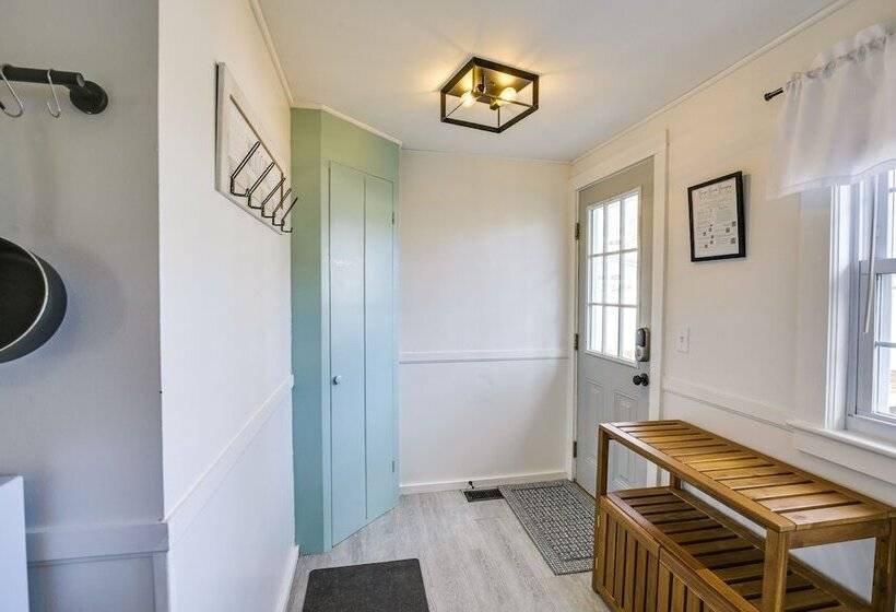 Dog Friendly Old Orchard Beach Home < 1 Mi To Pier