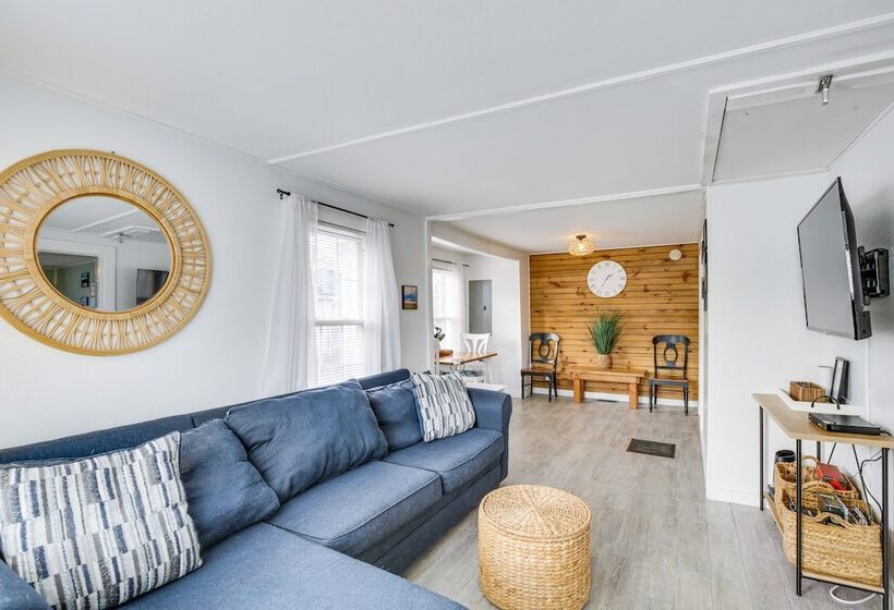 Dog Friendly Old Orchard Beach Home < 1 Mi To Pier