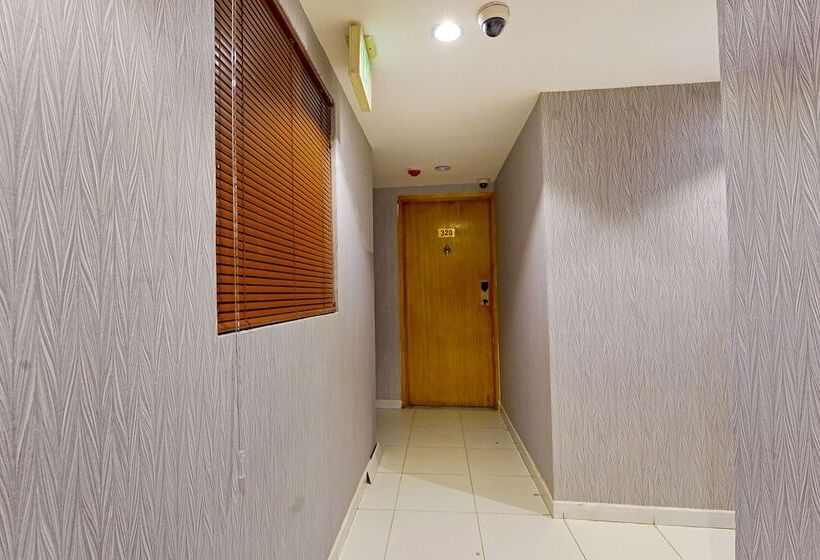 Emirates Hotel	By Oyo