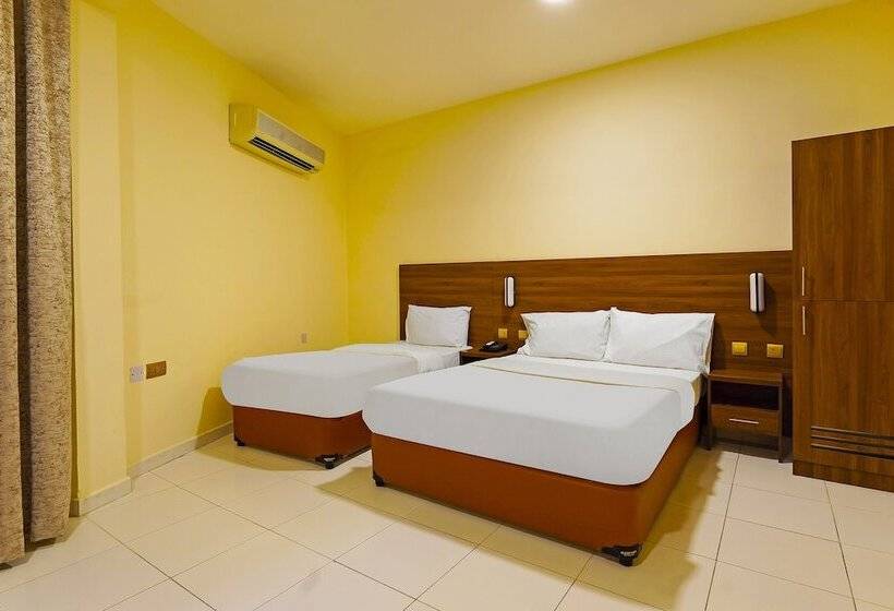 Emirates Hotel	By Oyo