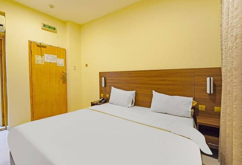 Emirates Hotel	By Oyo