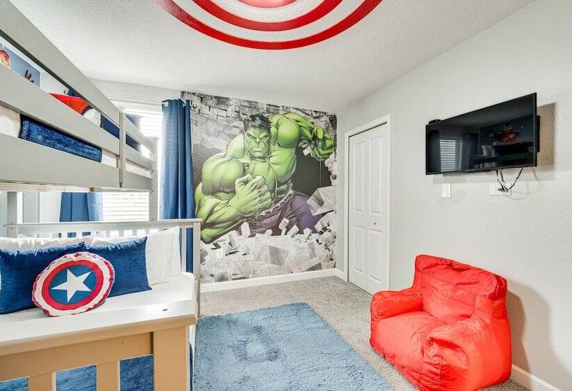 Disney Getaway W/ Game Room & Home Theater!