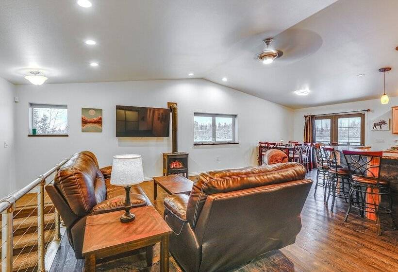 Family Friendly Fairbanks Home: Chena River Access
