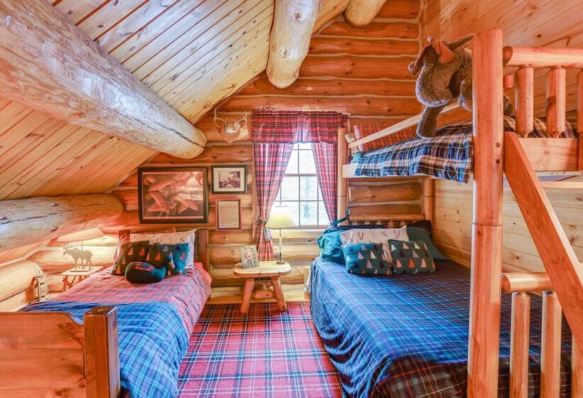 Quiet Thompsonville Log Home: Deck & River Access!