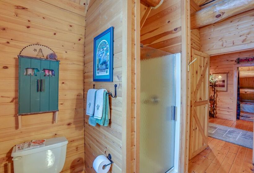 Quiet Thompsonville Log Home: Deck & River Access!