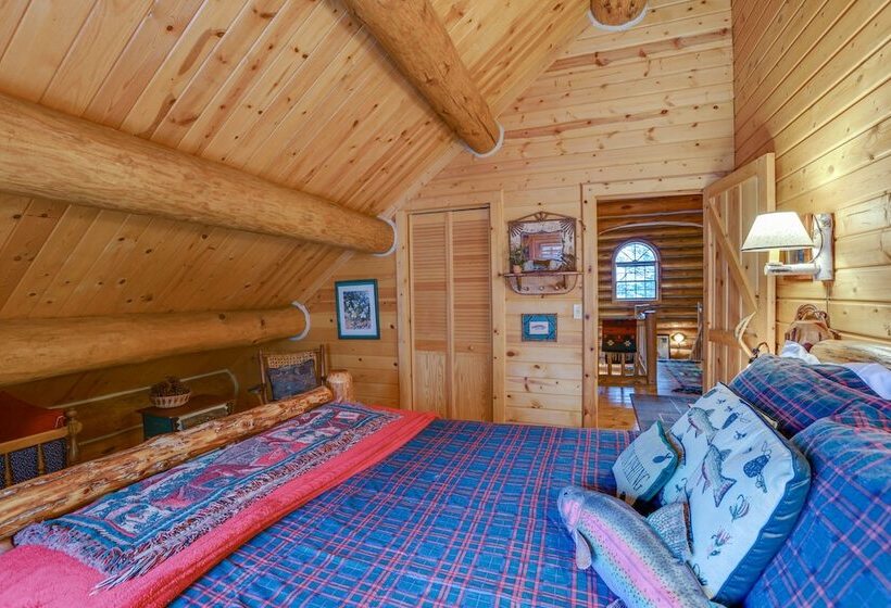 Quiet Thompsonville Log Home: Deck & River Access!