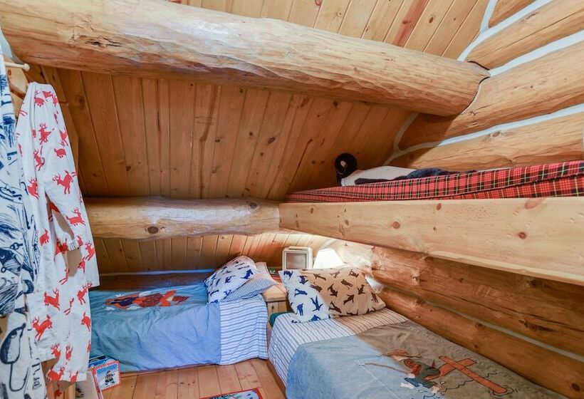 Quiet Thompsonville Log Home: Deck & River Access!