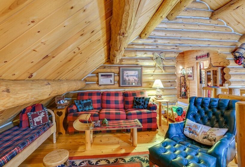 Quiet Thompsonville Log Home: Deck & River Access!