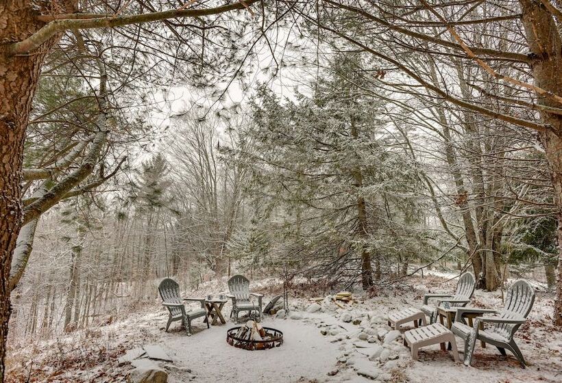 Quiet Thompsonville Log Home: Deck & River Access!