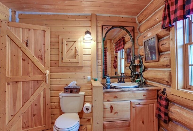 Quiet Thompsonville Log Home: Deck & River Access!