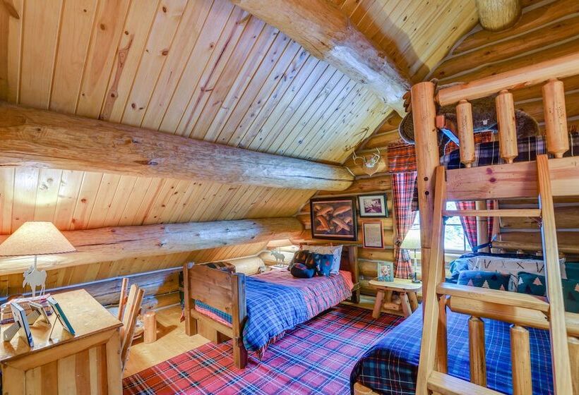 Quiet Thompsonville Log Home: Deck & River Access!