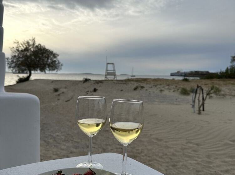 Flisvos Beach Apartments