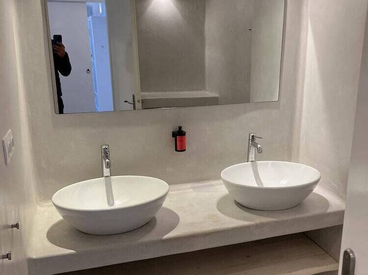 Flisvos Beach Apartments