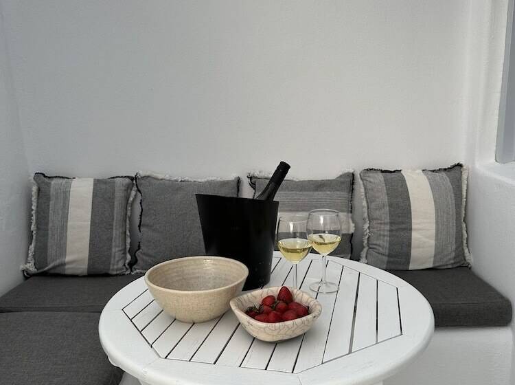 Flisvos Beach Apartments