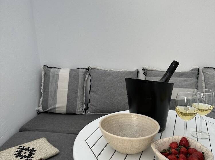 Flisvos Beach Apartments