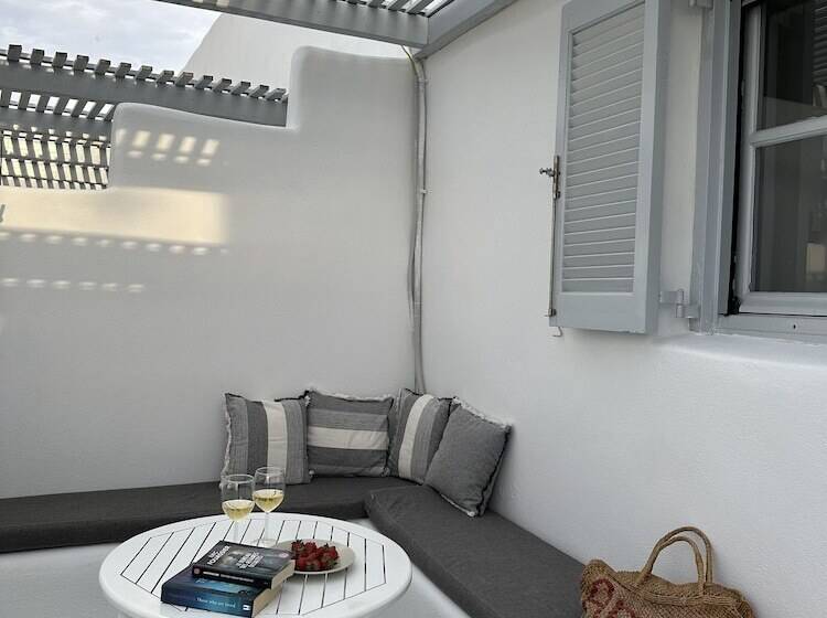 Flisvos Beach Apartments