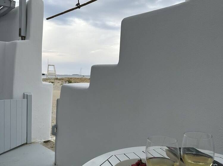 Flisvos Beach Apartments