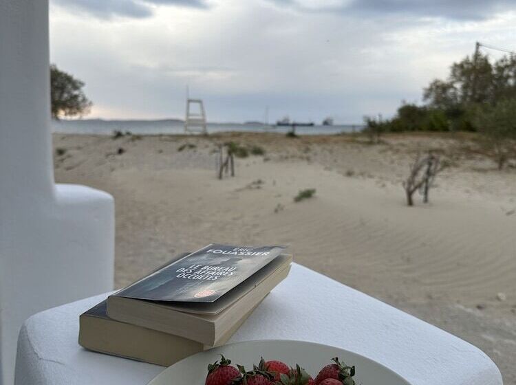 Flisvos Beach Apartments