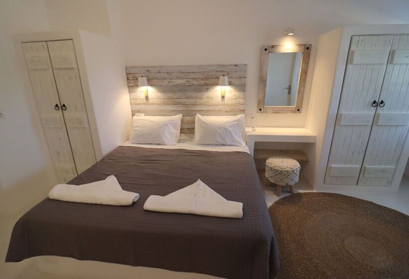 Flisvos Beach Apartments