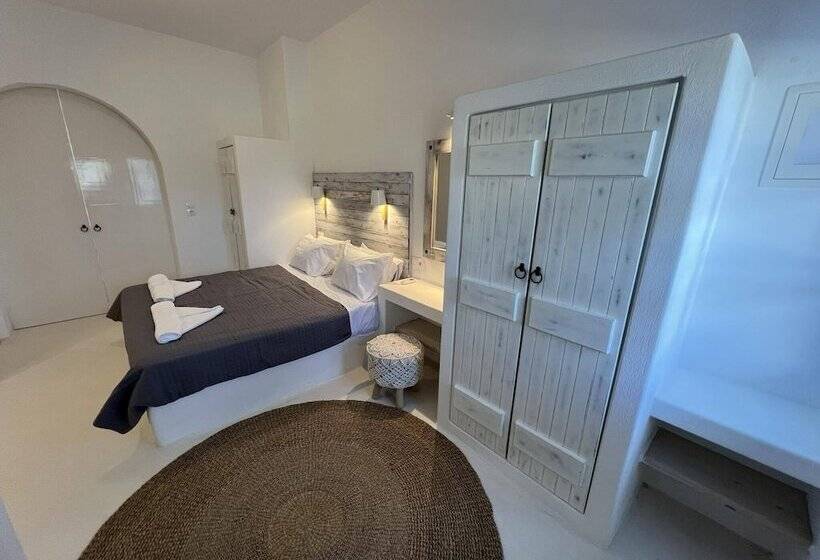 Flisvos Beach Apartments