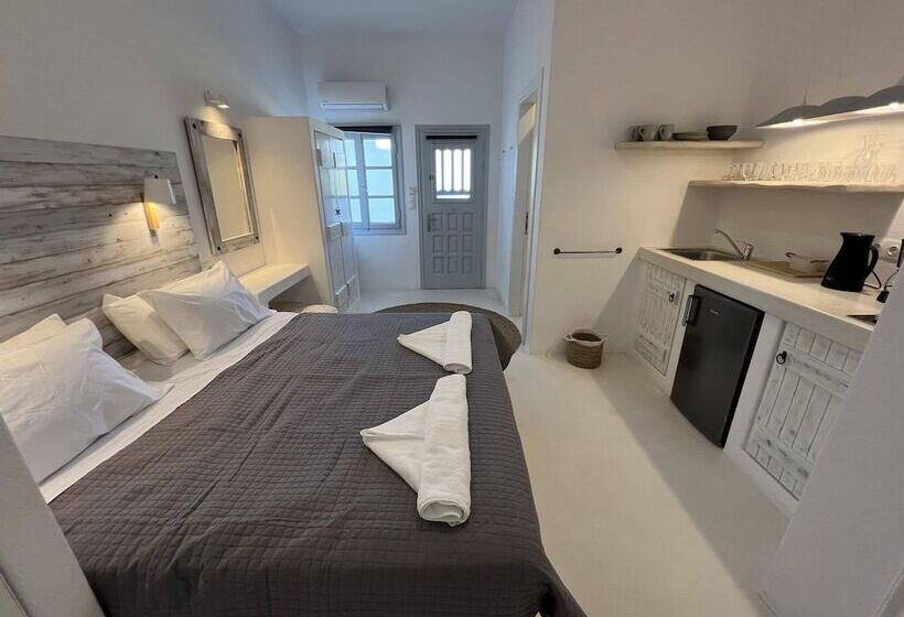 Flisvos Beach Apartments