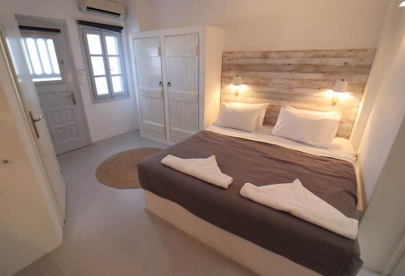 Flisvos Beach Apartments