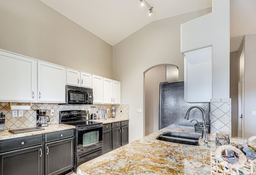 Gold Canyon Vacation Rental: 1 Mi To Golf Course