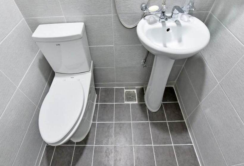 Goseong Hayanpado Pension