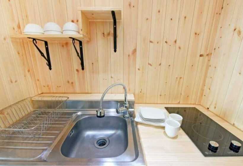 Goseong Hayanpado Pension