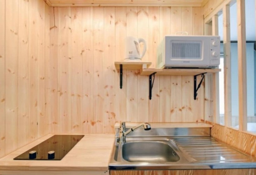 Goseong Hayanpado Pension