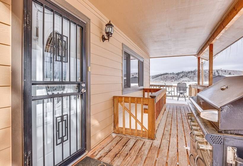 Enjoy Deck + Mtn Views: Grand Lake Retreat!