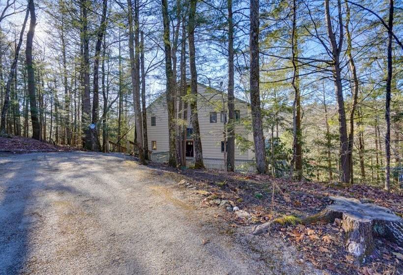 Great Barrington Lakeside Getaway W/ Kayak & Grill