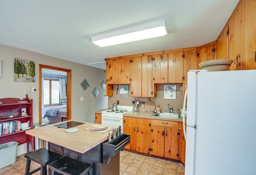 Hawley Home W/ Deck: 4 Mi To Berkshire East Resort