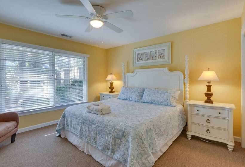 Hilton Head Island Resort Home W/ Community Beach!