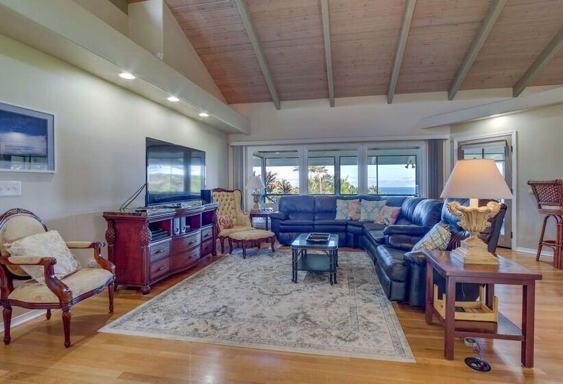 Honomu Home W/ Screened Lanai + Ocean Views!