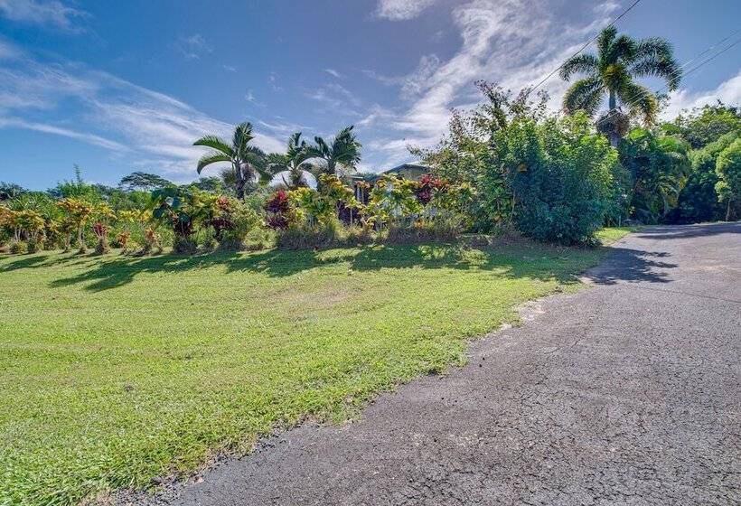 Honomu Home W/ Screened Lanai + Ocean Views!