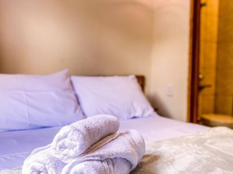 فندق فئة نجمة واحدة Bica D água Boutique