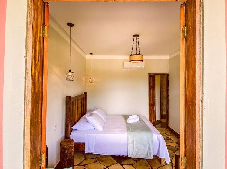 فندق فئة نجمة واحدة Bica D água Boutique