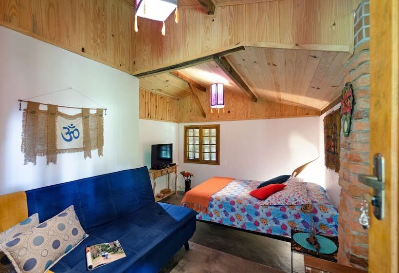 مسافرخانه Chalés Karunâ