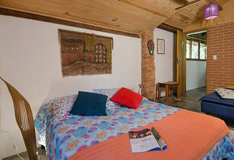 مسافرخانه Chalés Karunâ