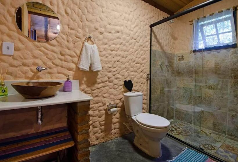 مسافرخانه Chalés Karunâ