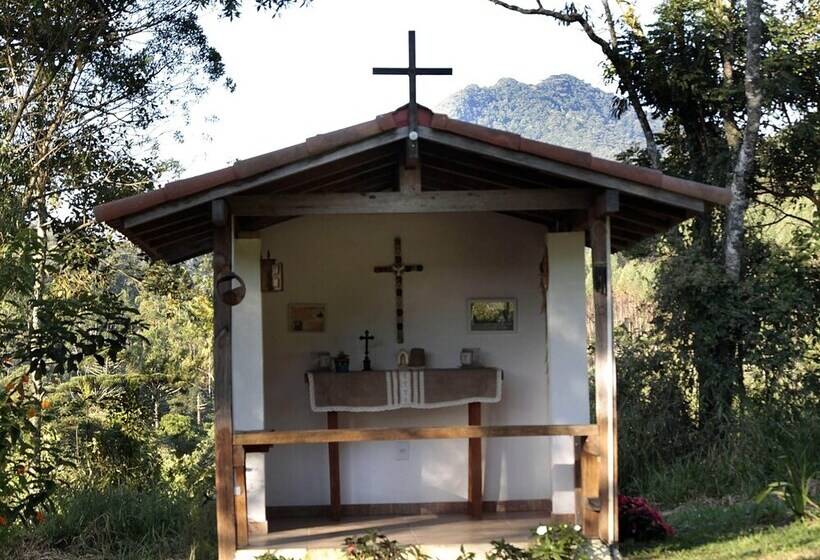 مسافرخانه Chalés Karunâ