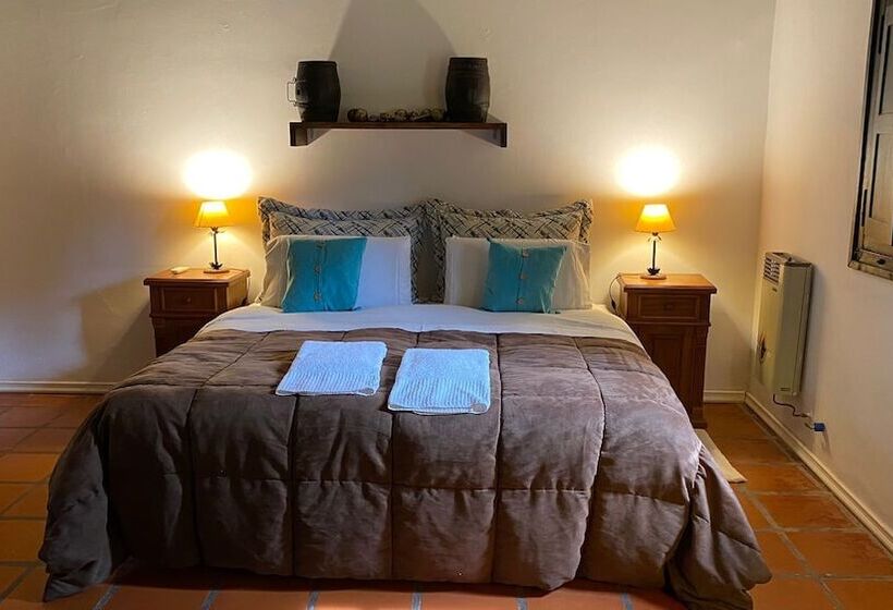 فندق فئة نجمة واحدة Posada La Celia