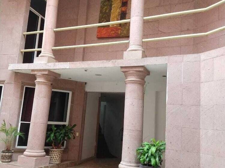 فندق Alameda Maravatio